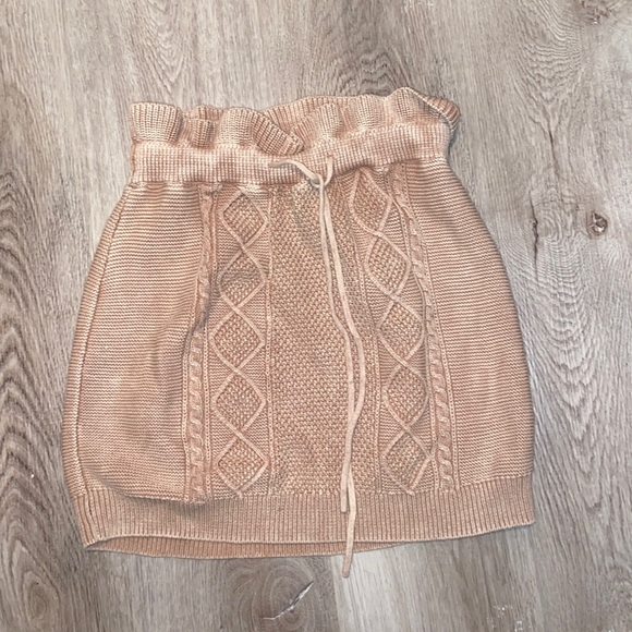 Free People Dresses & Skirts - Free People Taupe Sweater Knit Mini Skirt